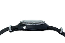 Load image into Gallery viewer, Gyre SeaCleaner &#39;Red Alert&#39; - black NATO
